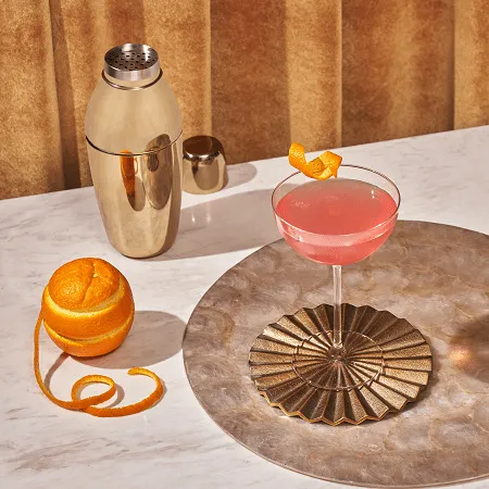 THE CLASSIC COSMOPOLITAN Recipe by Cointreau